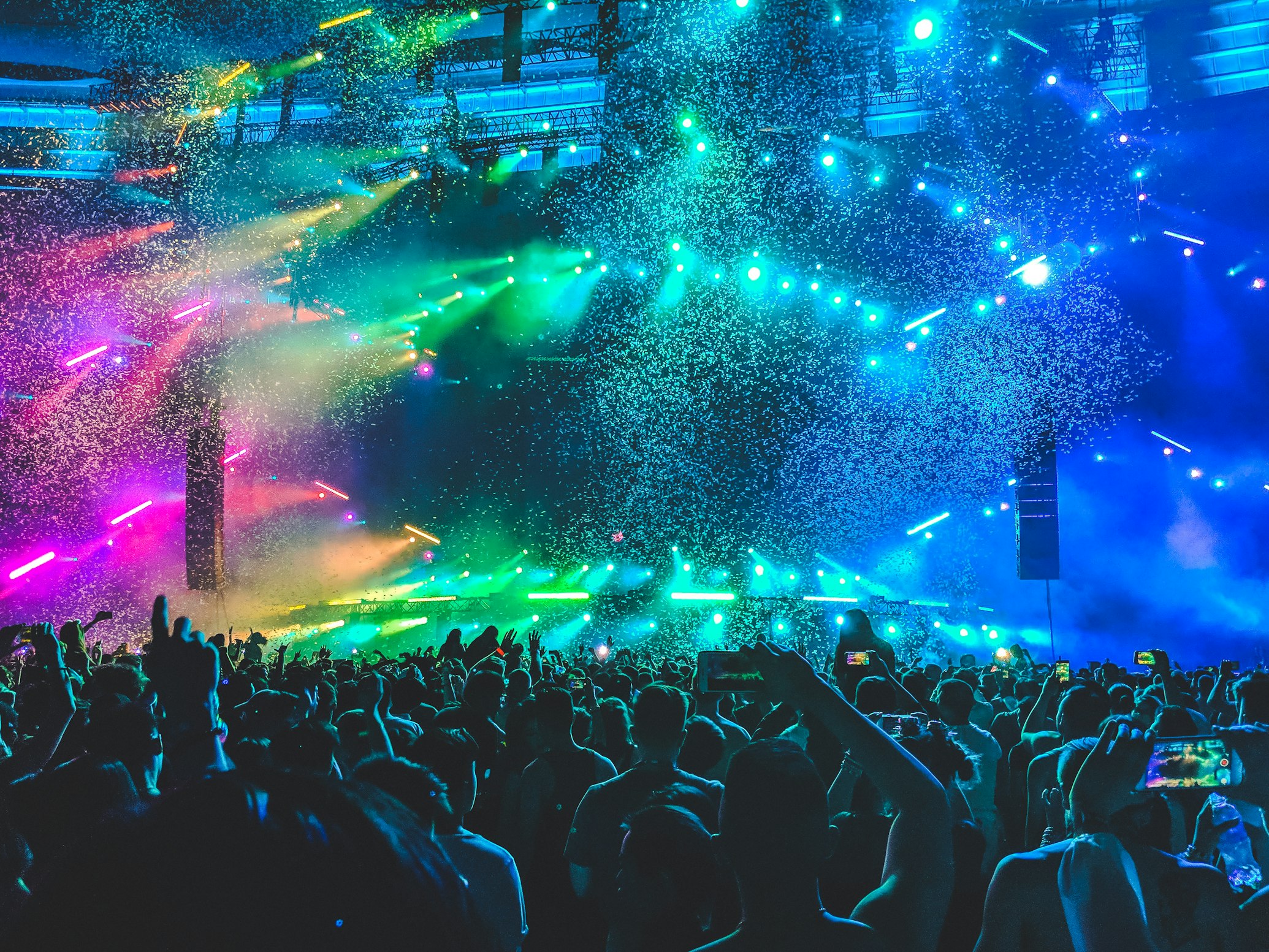 Unsplash Image photo-1514525253161-7a46d19cd819